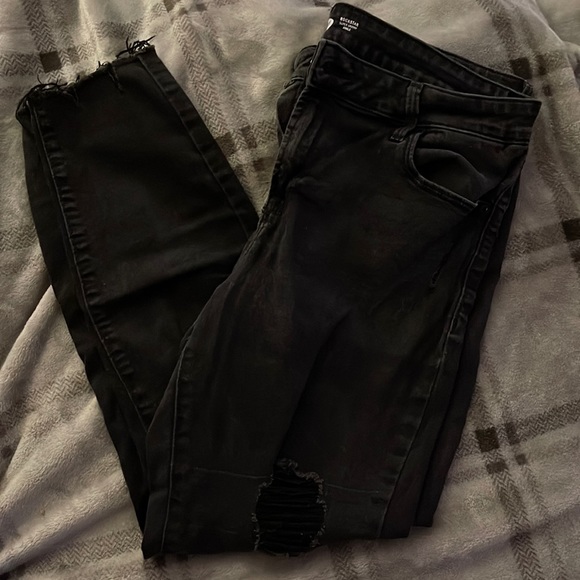 Old Navy Denim - Black Rockstar Old Navy ripped jeans